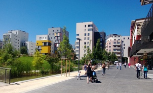 Le parcours de la ville marchable prend comme point de départ l'écoquartier de Bonne.